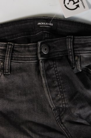 Męskie jeansy Jack & Jones, Rozmiar M, Kolor Szary, Cena 30,99 zł