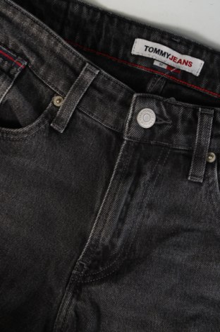 Ανδρικό κοντό παντελόνι Tommy Jeans, Μέγεθος M, Χρώμα Μαύρο, Τιμή 32,99 €