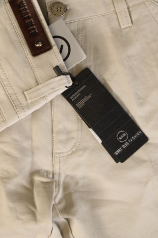 Herrenhose, Größe S, Farbe Ecru, Preis € 13,49