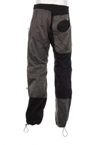 Herrenhose E9, Größe L, Farbe Mehrfarbig, Preis € 25,49