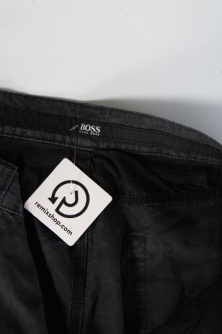 Pantaloni de bărbați Hugo Boss, Mărime L, Culoare Gri, Preț 186,99 Lei