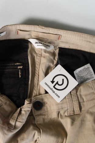 Pantaloni de bărbați Jack & Jones, Mărime M, Culoare Bej, Preț 56,99 Lei