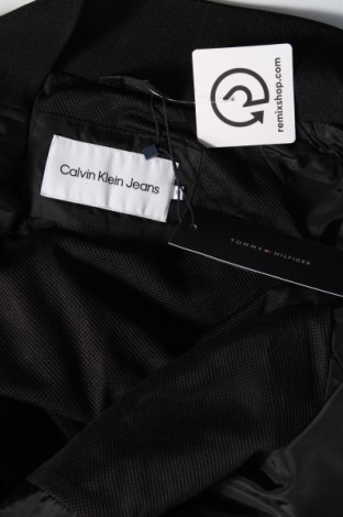 Geacă de bărbati Calvin Klein Jeans, Mărime M, Culoare Negru, Preț 541,99 Lei