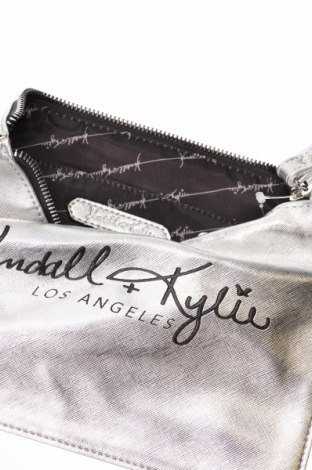 Kosmetický kufřík  Kendall & Kylie, Barva Šedá, Cena  479,00 Kč