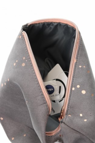 Kosmetiktasche NIVEA, Farbe Grau, Preis 9,49 €