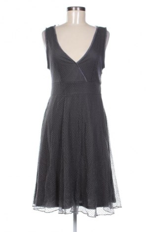 Kleid, Größe M, Farbe Grau, Preis 17,99 €