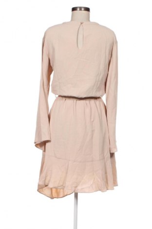 Kleid, Größe M, Farbe Beige, Preis 15,99 €