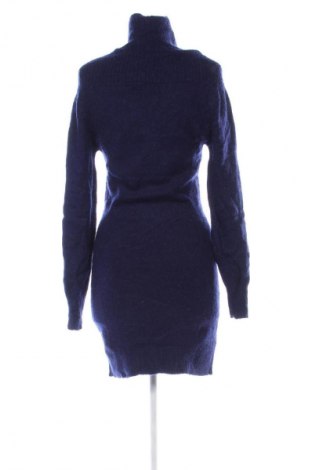 Kleid, Größe M, Farbe Lila, Preis € 6,99