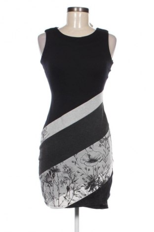 Rochie Desigual, Mărime S, Culoare Negru, Preț 104,99 Lei