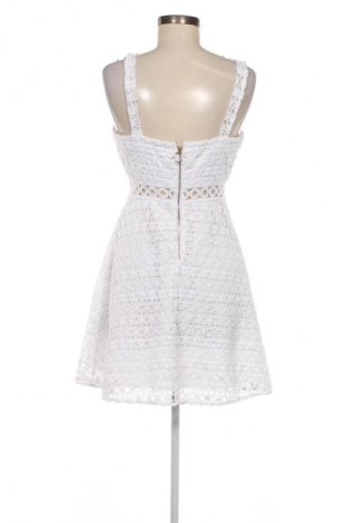 Rochie Guess, Mărime S, Culoare Alb, Preț 171,99 Lei