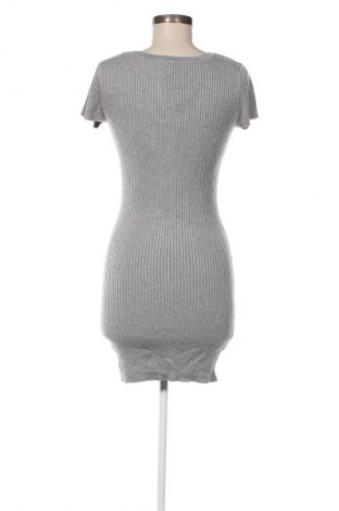 Rochie H&M, Mărime M, Culoare Gri, Preț 91,99 Lei