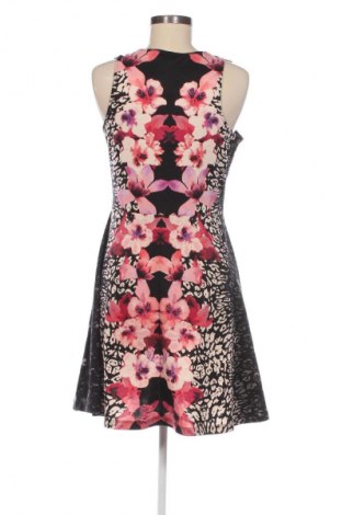 Rochie H&M, Mărime M, Culoare Multicolor, Preț 57,99 Lei