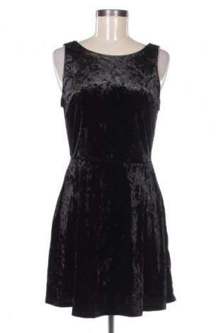 Kleid H&M Divided, Größe L, Farbe Schwarz, Preis 10,49 €