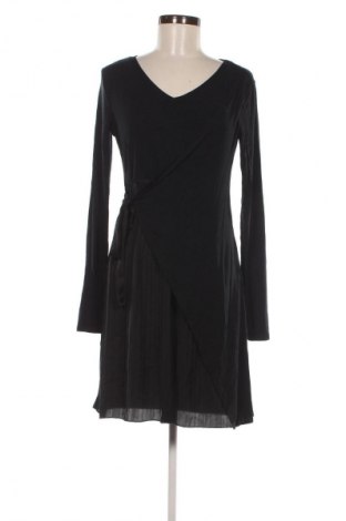 Rochie Intimissimi, Mărime M, Culoare Negru, Preț 77,68 Lei