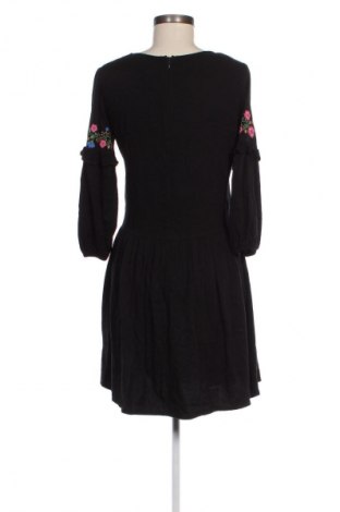 Kleid LC Waikiki, Größe S, Farbe Schwarz, Preis 6,99 €