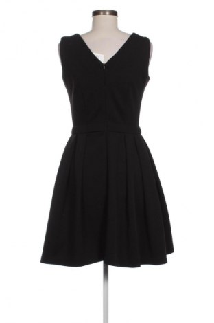 Kleid Lashez, Größe M, Farbe Schwarz, Preis 9,99 €