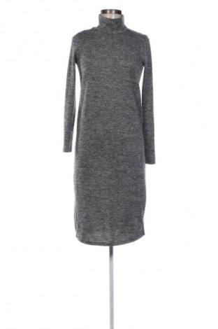 Kleid ONLY, Größe XS, Farbe Grau, Preis 20,99 €