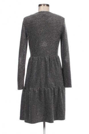 Kleid Pieces, Größe M, Farbe Silber, Preis 6,99 €