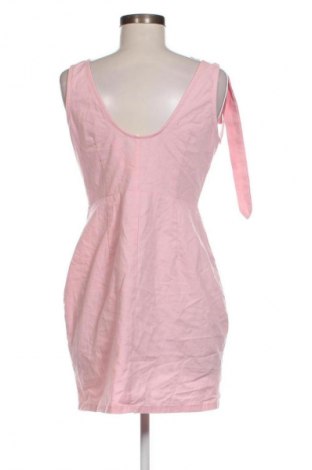 Kleid Pretty Little Thing, Größe M, Farbe Rosa, Preis 10,99 €