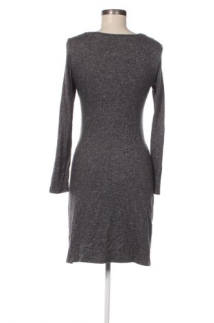 Kleid Promod, Größe M, Farbe Grau, Preis € 5,49