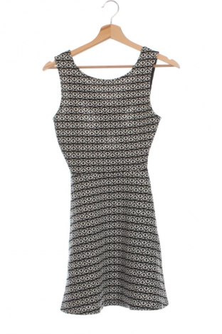 Kleid Pull&Bear, Größe S, Farbe Mehrfarbig, Preis € 11,49