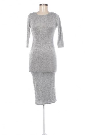 Rochie Stradivarius, Mărime S, Culoare Gri, Preț 43,99 Lei