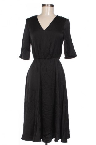 Kleid VILA, Größe XS, Farbe Schwarz, Preis 15,99 €