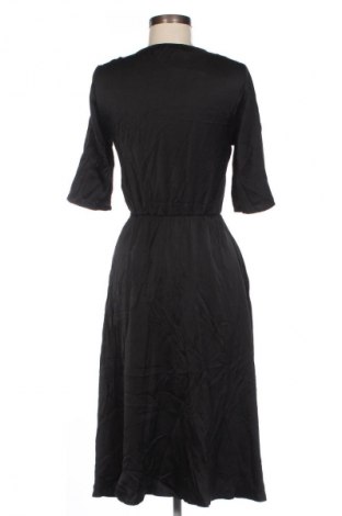 Kleid VILA, Größe XS, Farbe Schwarz, Preis 15,99 €