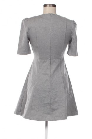 Kleid Zara Trafaluc, Größe M, Farbe Grau, Preis € 13,99