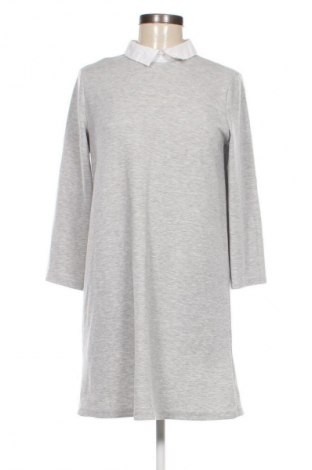 Kleid Zara Trafaluc, Größe M, Farbe Grau, Preis 12,49 €