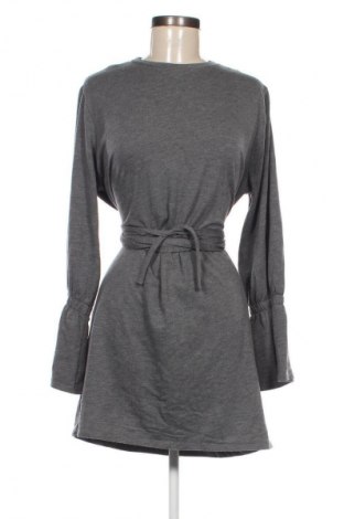 Kleid Zara Trafaluc, Größe M, Farbe Grau, Preis 5,99 €