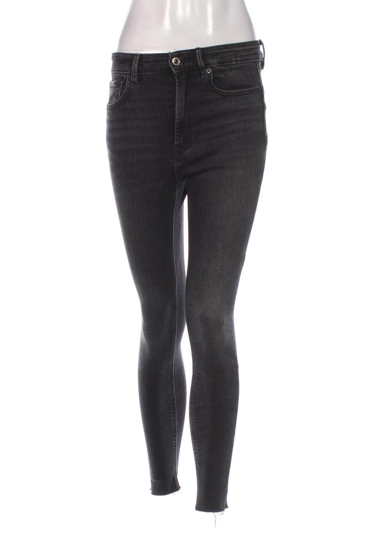 Damen Jeans Stradivarius, Größe S, Farbe Schwarz, Preis € 8,49