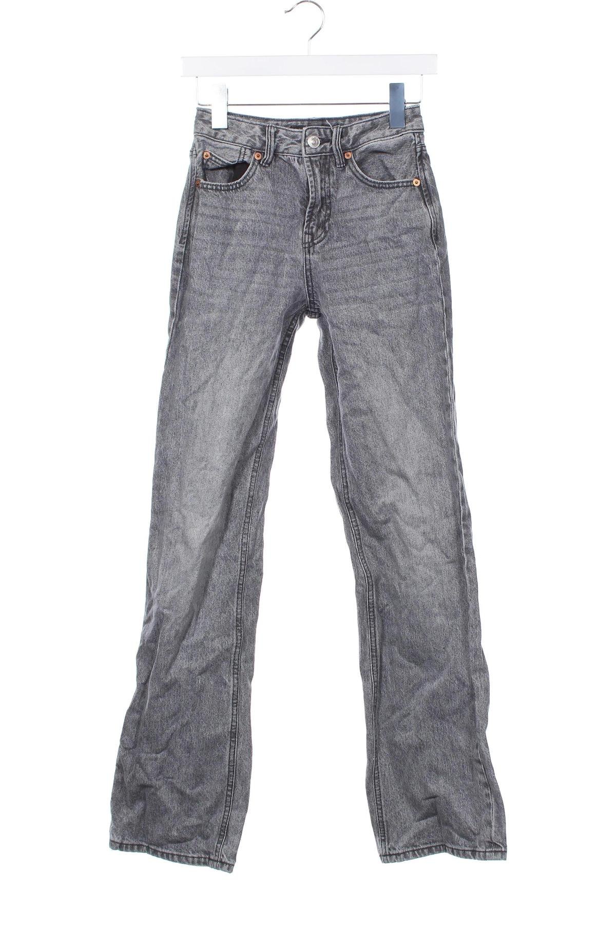 Damskie jeansy Stradivarius, Rozmiar XXS, Kolor Szary, Cena 46,99 zł