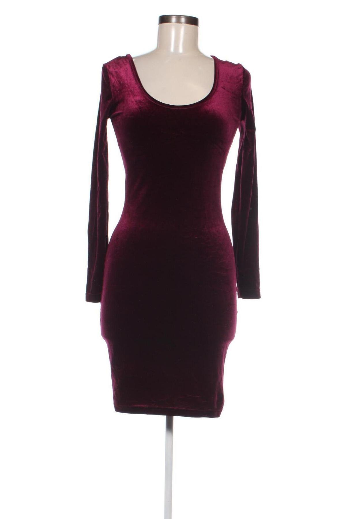 Kleid, Größe S, Farbe Rot, Preis € 20,49