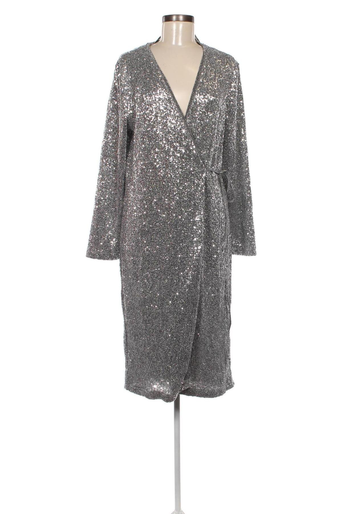 Kleid Monki, Größe M, Farbe Silber, Preis € 16,49