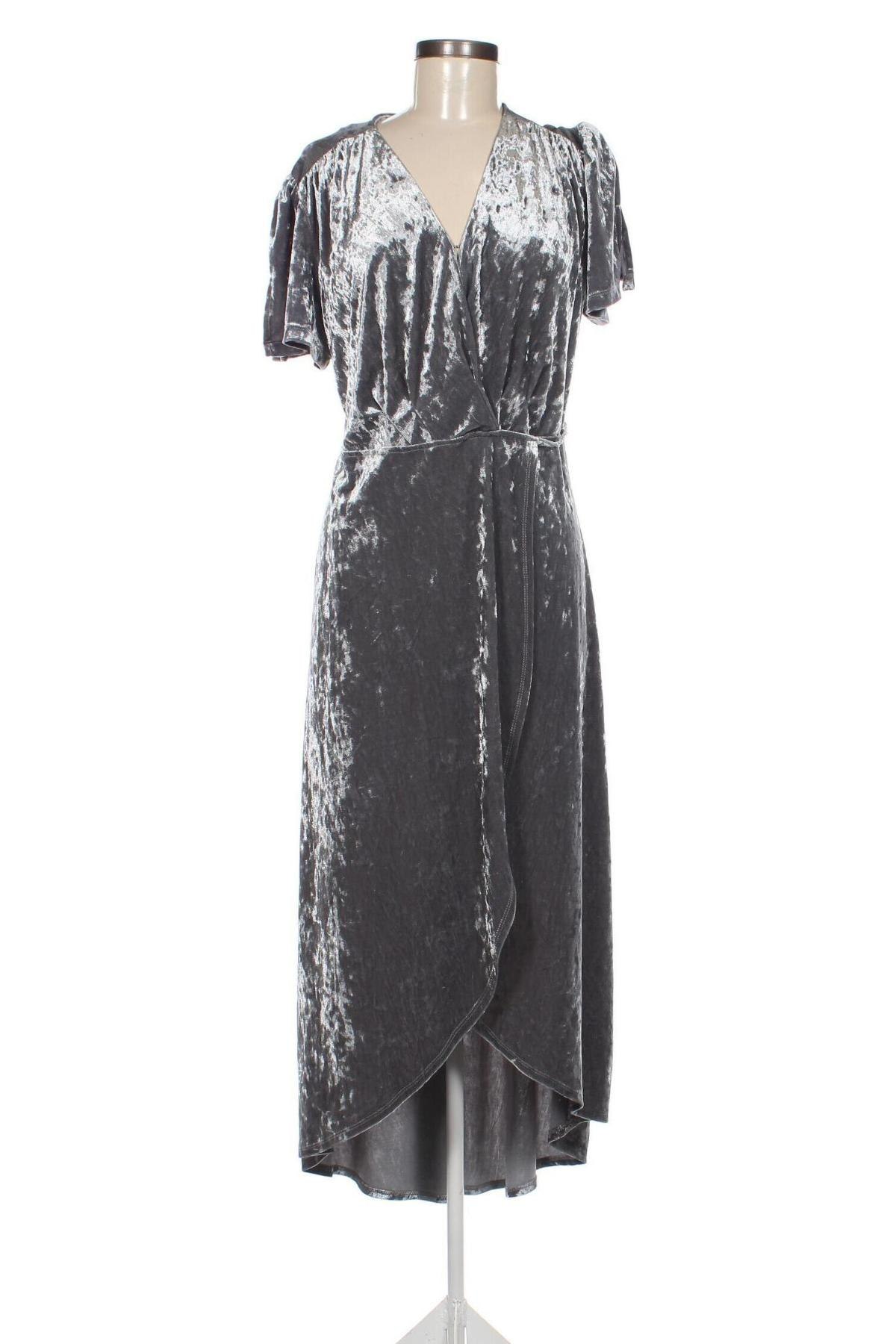 Kleid Xhilaration, Größe L, Farbe Silber, Preis 19,49 €