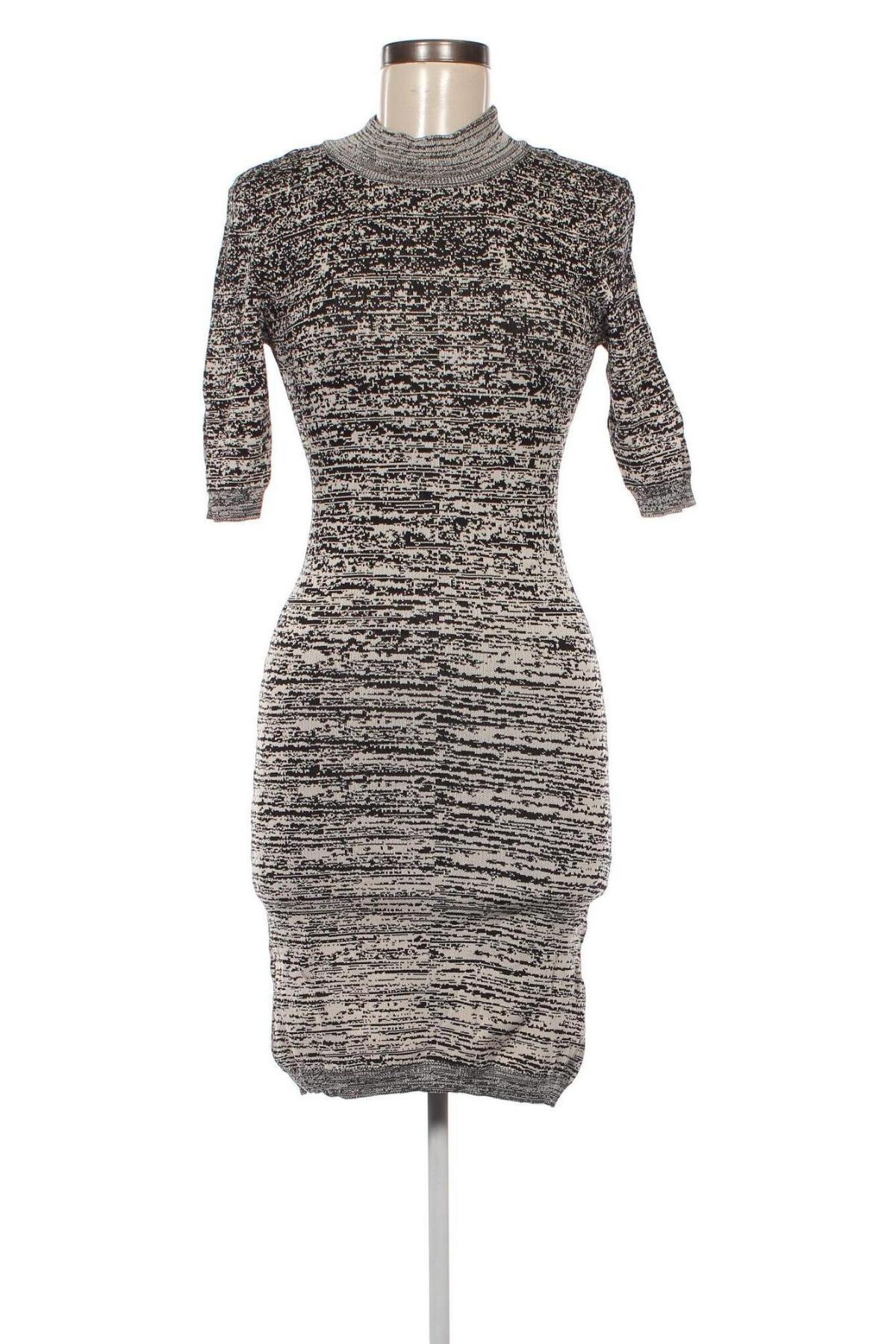 Kleid Y.A.S, Größe M, Farbe Mehrfarbig, Preis 28,99 €