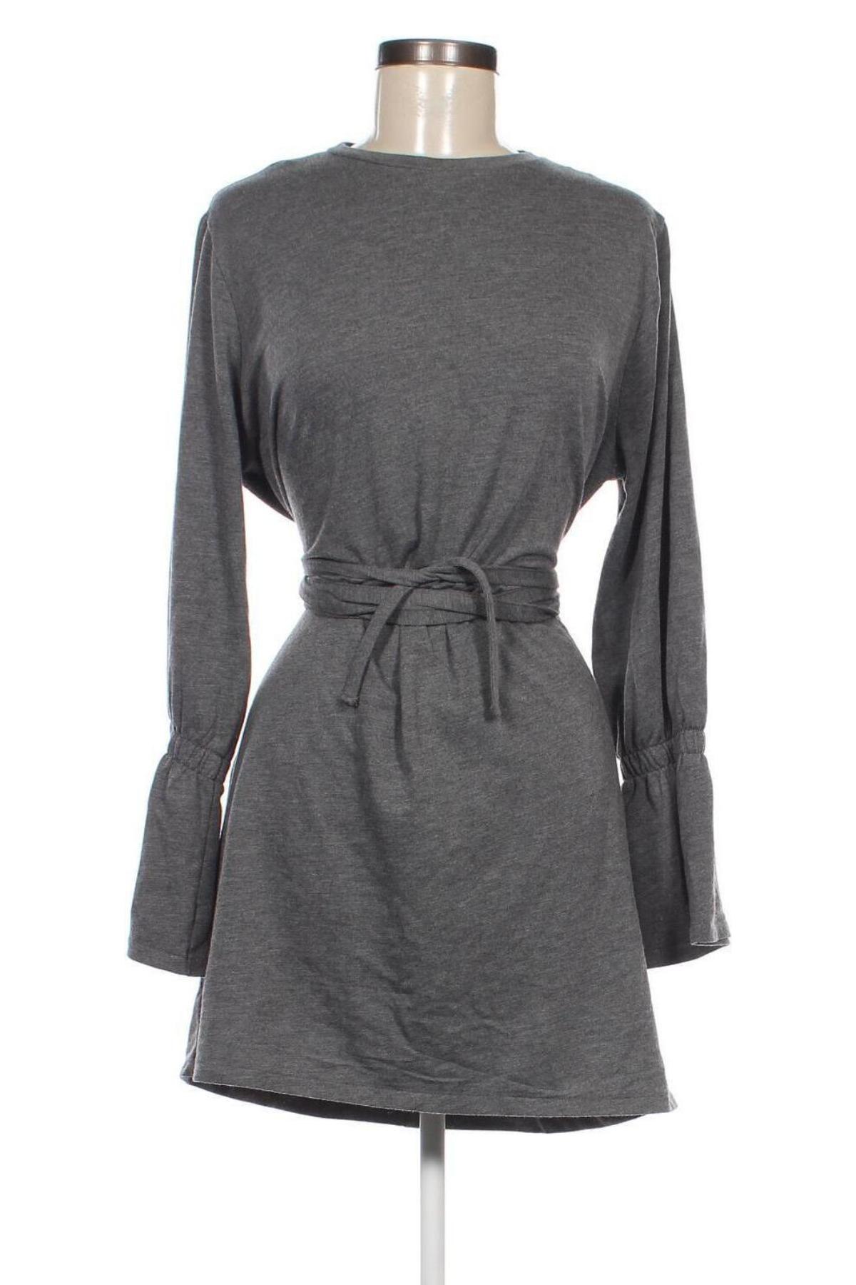 Kleid Zara Trafaluc, Größe M, Farbe Grau, Preis € 17,99