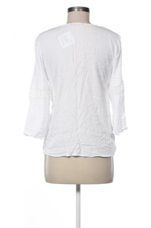 Damen Shirt Defacto, Größe XL, Farbe Weiß, Preis 9,72 €