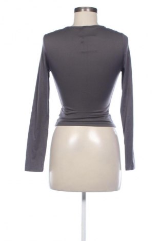 Bluză de femei SHEIN, Mărime XS, Culoare Gri, Preț 50,00 Lei
