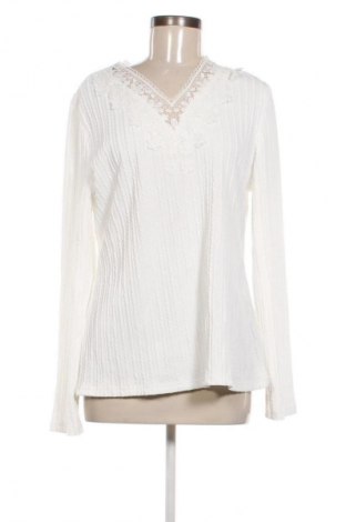 Női blúz Unbranded, Méret XXL, Szín Fehér, Ár 3 800 Ft