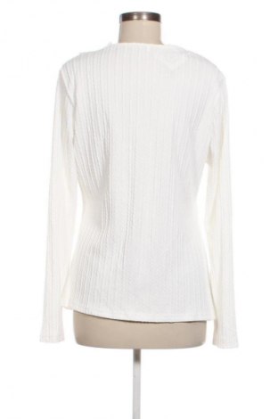 Női blúz Unbranded, Méret XXL, Szín Fehér, Ár 3 800 Ft
