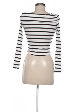 Дамска блуза Unbranded, Размер M, Цвят Многоцветен, Цена 10,00 лв.