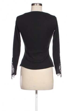 Дамска блуза Unbranded, Размер M, Цвят Черен, Цена 10,99 лв.