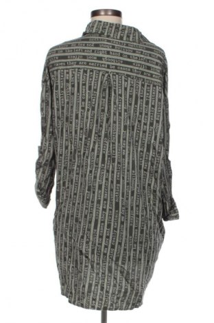 Dámska košeľa  NEW COLLECTION, Veľkosť L, Farba Viacfarebná, Cena  13,95 €