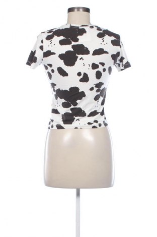 Tricou de femei Bershka, Mărime M, Culoare Multicolor, Preț 44,74 Lei