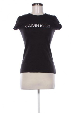 Dámské tričko Calvin Klein Jeans, Velikost S, Barva Černá, Cena  729,00 Kč