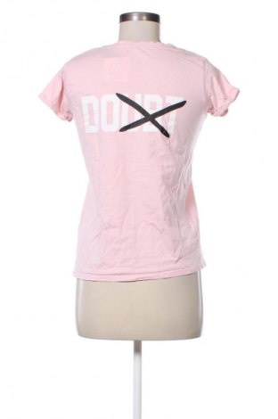 Γυναικείο t-shirt Fb Sister, Μέγεθος S, Χρώμα Σάπιο μήλο, Τιμή 8,69 €