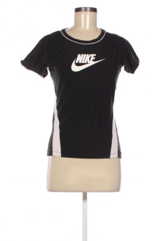 Dámské tričko Nike, Velikost M, Barva Černá, Cena  342,00 Kč