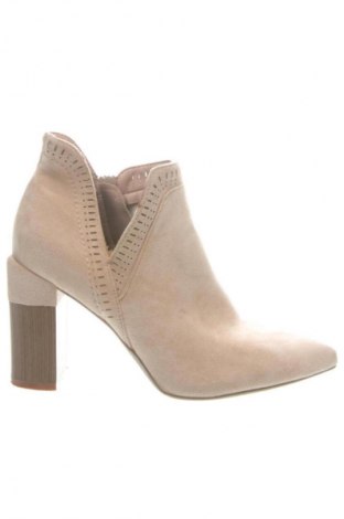 Botine de damă Unbranded, Mărime 37, Culoare Bej, Preț 126,00 Lei